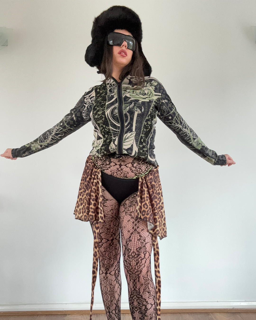 Vintage Y2K black and green lace print Hoody