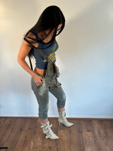 Load image into Gallery viewer, Vintage Y2K Denim 3/4 length Dungarees
