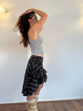 Load image into Gallery viewer, Vintage Y2K Tartan Navy Button Up Skirt
