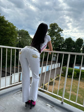 Load image into Gallery viewer, Vintage Y2K Victoria Beckham x Rock Republic White Jeans
