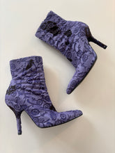 Load image into Gallery viewer, Vintage Y2K Pony Skin Purple Boots
