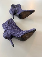 Load image into Gallery viewer, Vintage Y2K Pony Skin Purple Boots
