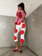 Load image into Gallery viewer, Vintage Y2K Cherry Reiss White Capris
