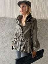 Load image into Gallery viewer, Vintage Y2K Khaki Puffball Jacket

