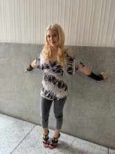 Load image into Gallery viewer, Vintage Y2K Topshop Geometric Cut out shoulder Top
