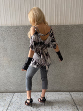 Load image into Gallery viewer, Vintage Y2K Topshop Geometric Cut out shoulder Top
