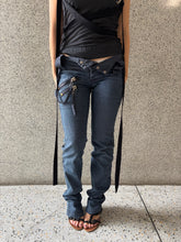 Load image into Gallery viewer, Vintage Y2K Diesel Straight Leg Low Waist Jeans
