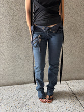 Load image into Gallery viewer, Vintage Y2K Diesel Straight Leg Low Waist Jeans
