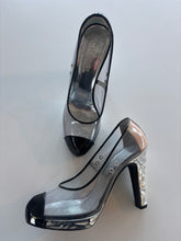 Load image into Gallery viewer, Vintage 2009 S/S Chanel Space age Cinderella Perspex Statement Heels Shoes
