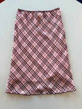 Load image into Gallery viewer, Vintage Y2K pink diagonal check midi skirt
