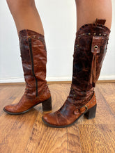 Load image into Gallery viewer, Vintage Y2K brown heel moto cowboy western boots
