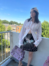 Load image into Gallery viewer, Vintage Y2K French Connection embroidered floral  Pencil Skirt
