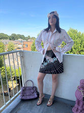 Load image into Gallery viewer, Vintage Y2K French Connection embroidered floral  Pencil Skirt

