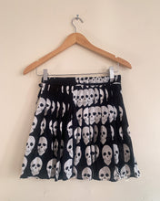 Load image into Gallery viewer, Wheels &amp; Dollbaby Skull Print Skirt
