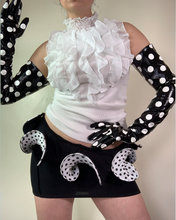 Load image into Gallery viewer, Vintage Y2K White Ruffle Top
