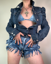 Load image into Gallery viewer, Vintage Y2K Denim Frayed Shorts
