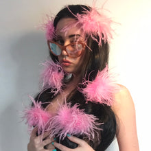 Load image into Gallery viewer, La Plume Hair Clips
