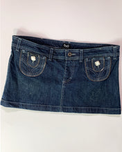 Load image into Gallery viewer, Dolce &amp; Gabbana Love Affair Zip Detail Denim Skirt
