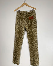 Load image into Gallery viewer, Burberry Leopard Print Jeans

