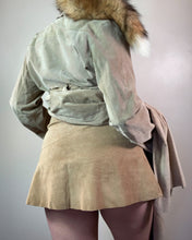 Load image into Gallery viewer, Vintage Y2K Suede Tan Skirt
